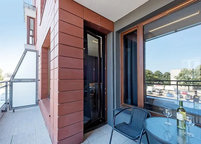 Garnizon Modern Apartment With Parking & Balcony Danzig